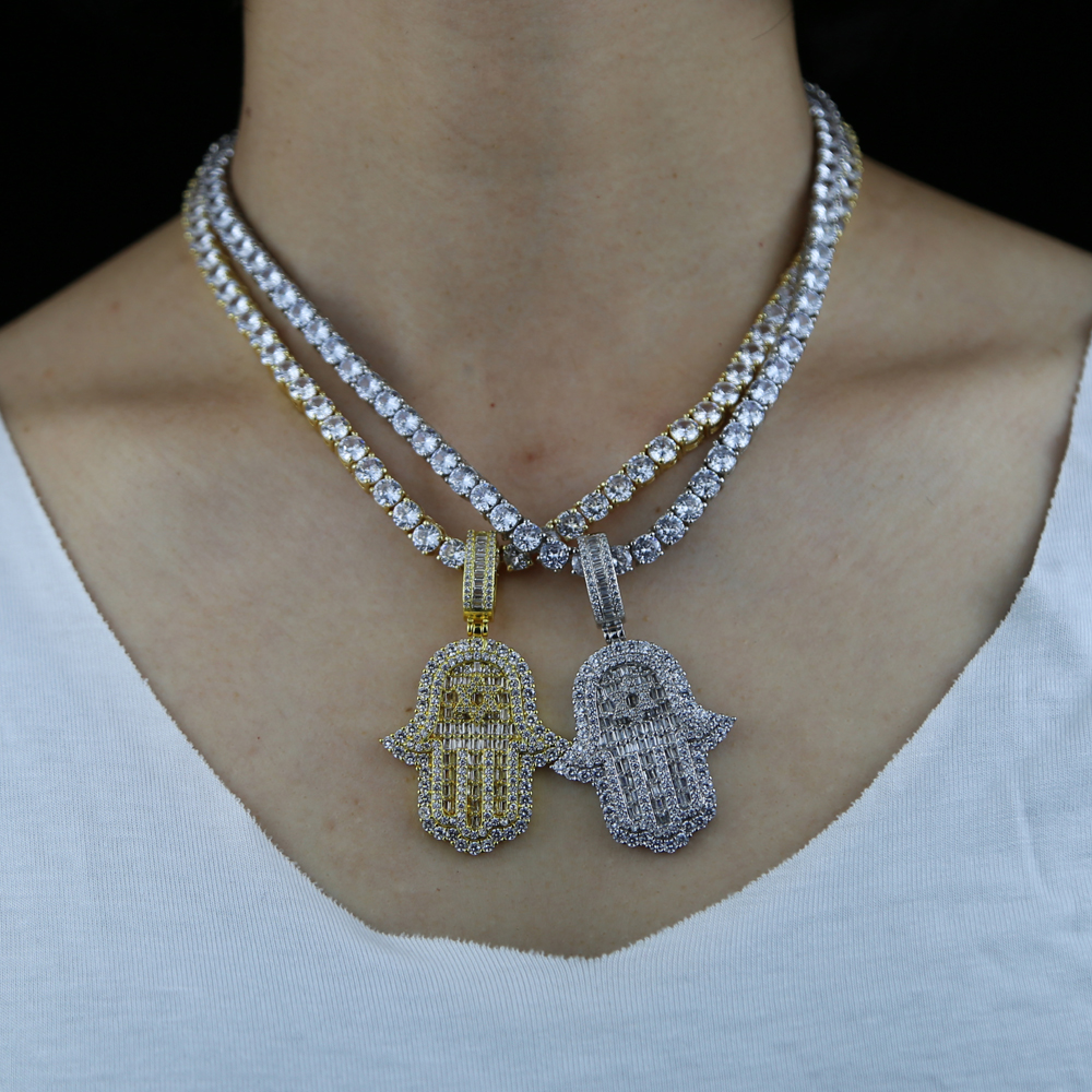 Iced Out Hamsa Hand Pendant Ne - مراجعة Tulsi Holy Basil وسعره